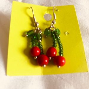 🍒 earrings